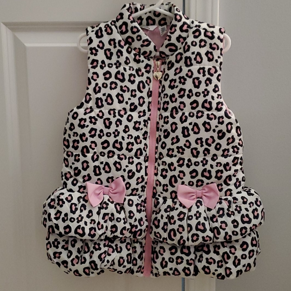 NWT Darling Pink, Black & White Cheetah Vest!